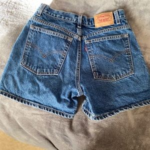Levi’s shorts
